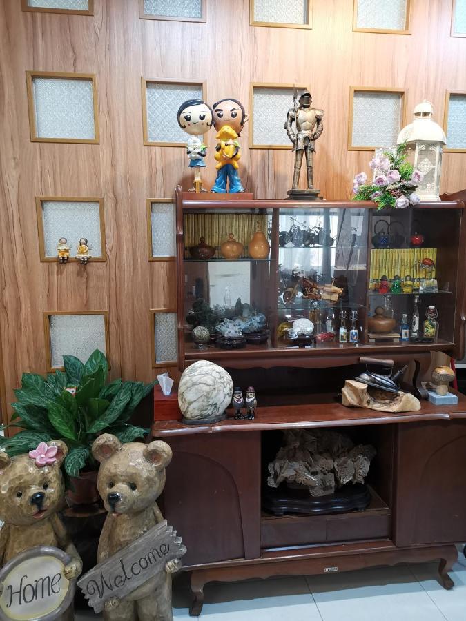 摩登旅宿 Tainan Buitenkant foto